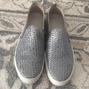 Silver weaved slip one